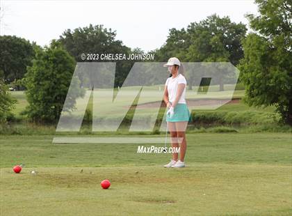 Thumbnail 2 in UIL 3A Golf Finals photogallery.