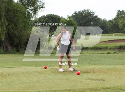 Thumbnail 2 in UIL 3A Golf Finals photogallery.