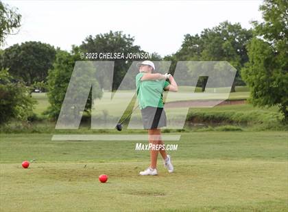 Thumbnail 1 in UIL 3A Golf Finals photogallery.