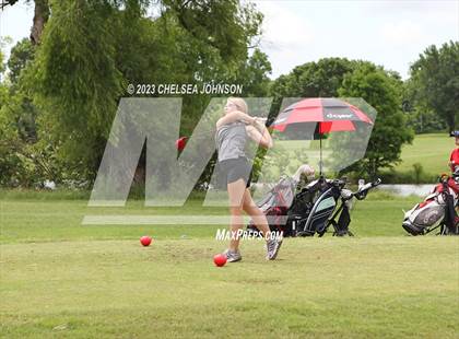 Thumbnail 1 in UIL 3A Golf Finals photogallery.