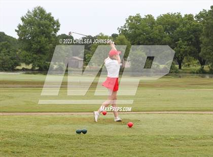 Thumbnail 2 in UIL 3A Golf Finals photogallery.