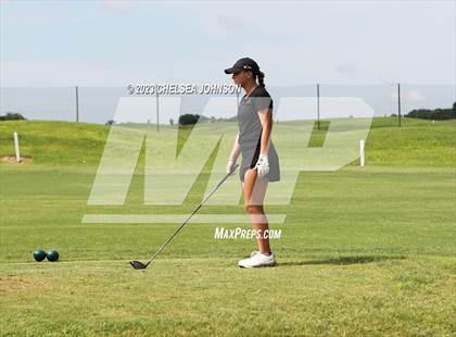 Thumbnail 2 in UIL 3A Golf Finals photogallery.