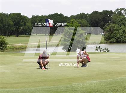Thumbnail 3 in UIL 3A Golf Finals photogallery.