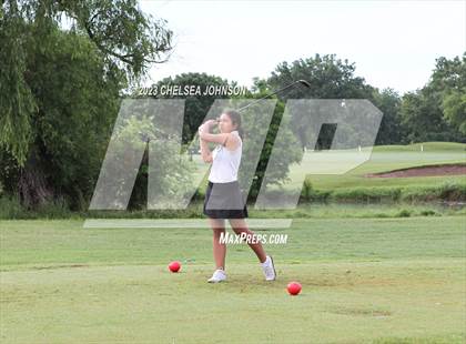 Thumbnail 2 in UIL 3A Golf Finals photogallery.