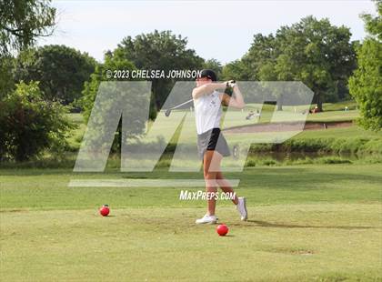 Thumbnail 3 in UIL 3A Golf Finals photogallery.