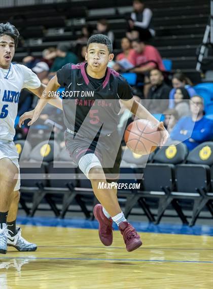 Thumbnail 1 in Santa Cruz vs Los Altos (Santa Cruz Warriors Invitational Tournament) photogallery.
