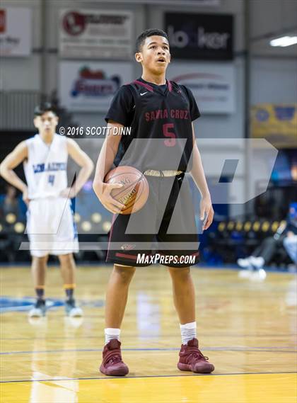 Thumbnail 3 in Santa Cruz vs Los Altos (Santa Cruz Warriors Invitational Tournament) photogallery.