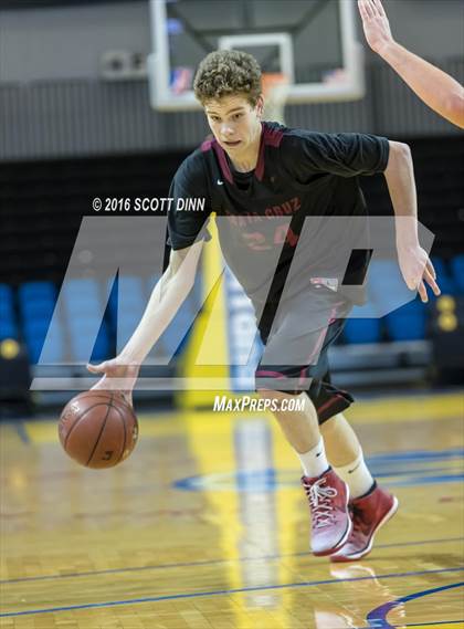 Thumbnail 3 in Santa Cruz vs Los Altos (Santa Cruz Warriors Invitational Tournament) photogallery.