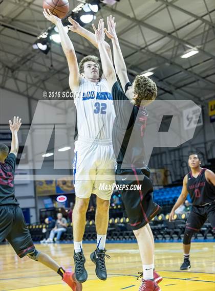 Thumbnail 3 in Santa Cruz vs Los Altos (Santa Cruz Warriors Invitational Tournament) photogallery.