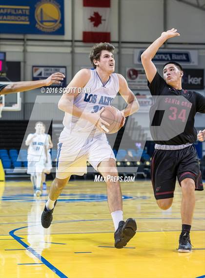 Thumbnail 3 in Santa Cruz vs Los Altos (Santa Cruz Warriors Invitational Tournament) photogallery.