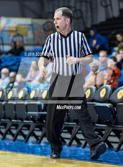 Thumbnail 2 in Santa Cruz vs Los Altos (Santa Cruz Warriors Invitational Tournament) photogallery.