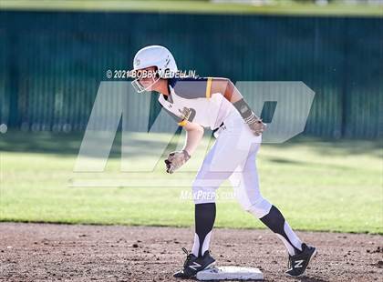 Thumbnail 1 in Notre Dame @ Clovis North photogallery.