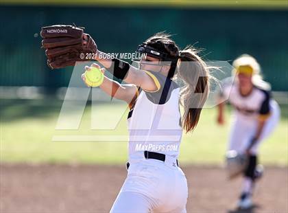 Thumbnail 3 in Notre Dame @ Clovis North photogallery.