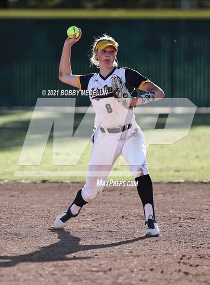 Thumbnail 2 in Notre Dame @ Clovis North photogallery.