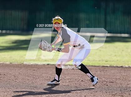 Thumbnail 1 in Notre Dame @ Clovis North photogallery.