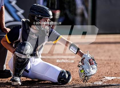 Thumbnail 1 in Notre Dame @ Clovis North photogallery.