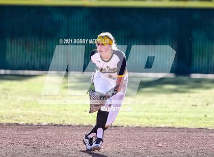 Thumbnail 1 in Notre Dame @ Clovis North photogallery.