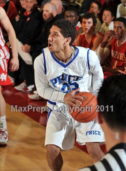 Thumbnail 2 in Price @ Mater Dei (Nike Extravaganza) photogallery.