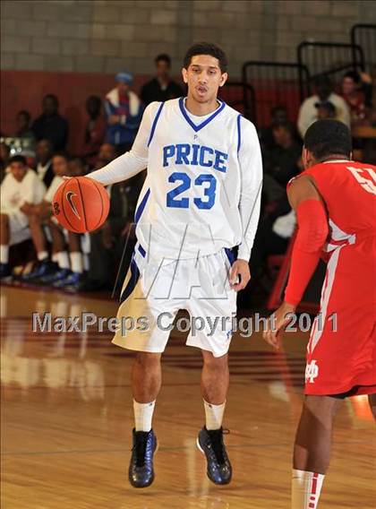 Thumbnail 1 in Price @ Mater Dei (Nike Extravaganza) photogallery.
