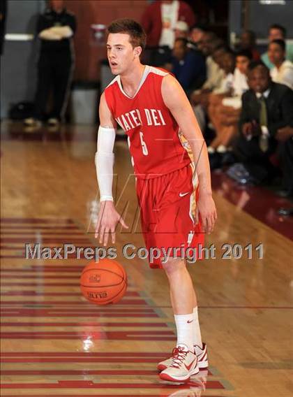 Thumbnail 1 in Price @ Mater Dei (Nike Extravaganza) photogallery.