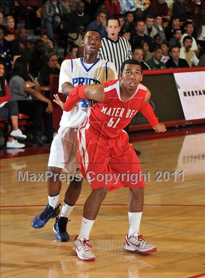 Thumbnail 2 in Price @ Mater Dei (Nike Extravaganza) photogallery.