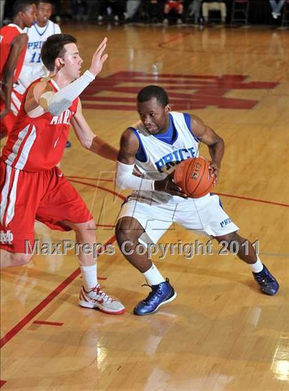 Thumbnail 3 in Price @ Mater Dei (Nike Extravaganza) photogallery.