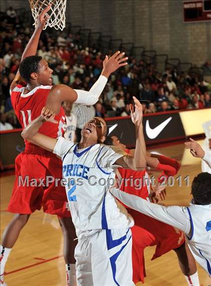 Thumbnail 2 in Price @ Mater Dei (Nike Extravaganza) photogallery.