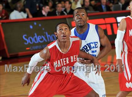 Thumbnail 2 in Price @ Mater Dei (Nike Extravaganza) photogallery.