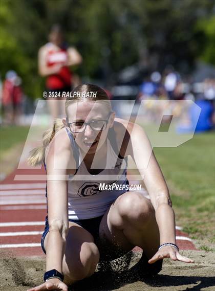 Thumbnail 2 in CIF NS Division 2 Finals (Triple Jump) photogallery.