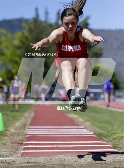 Thumbnail 3 in CIF NS Division 2 Finals (Triple Jump) photogallery.