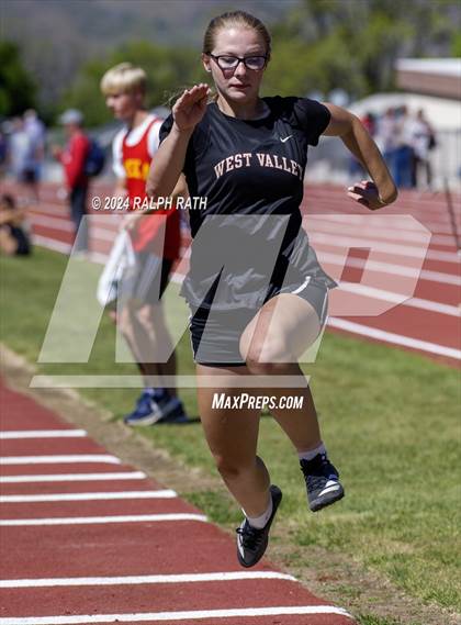 Thumbnail 3 in CIF NS Division 2 Finals (Triple Jump) photogallery.