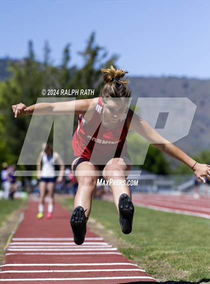 Thumbnail 1 in CIF NS Division 2 Finals (Triple Jump) photogallery.