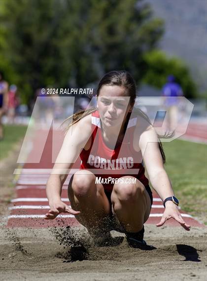 Thumbnail 2 in CIF NS Division 2 Finals (Triple Jump) photogallery.