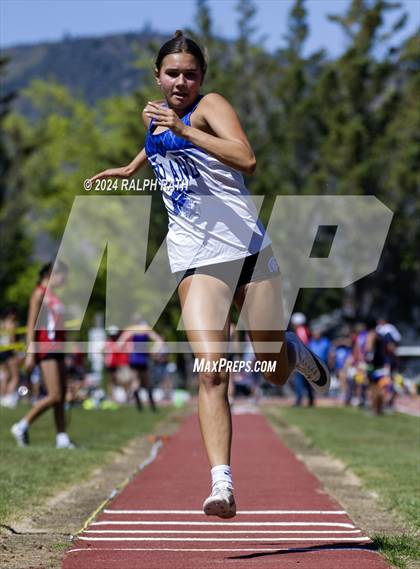 Thumbnail 3 in CIF NS Division 2 Finals (Triple Jump) photogallery.