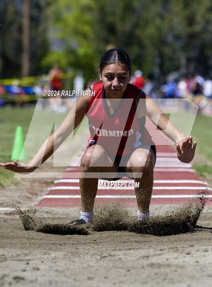 Thumbnail 3 in CIF NS Division 2 Finals (Triple Jump) photogallery.