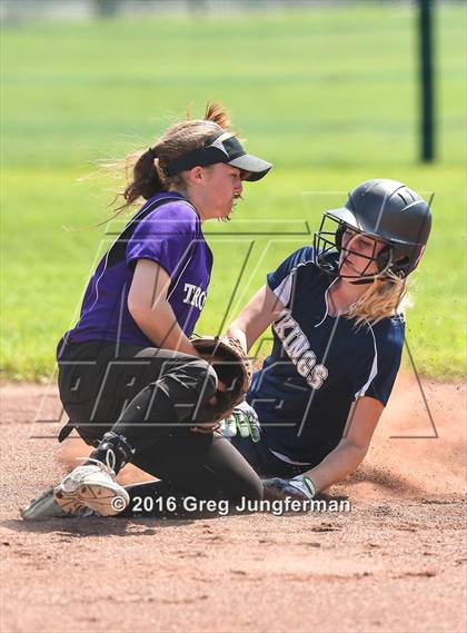 Thumbnail 3 in Petaluma vs. Pleasant Valley photogallery.