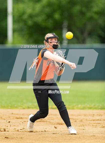 Thumbnail 1 in Austin Prep vs. Ipswich (MIAA Division 3 North Semifinal) photogallery.