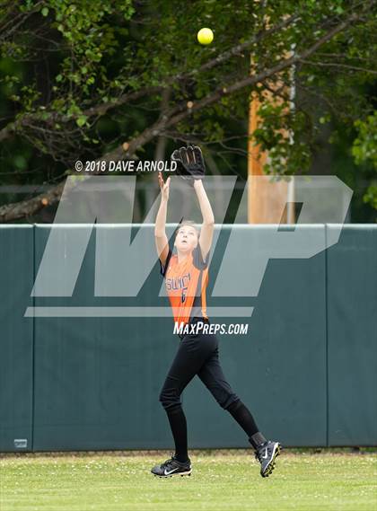Thumbnail 2 in Austin Prep vs. Ipswich (MIAA Division 3 North Semifinal) photogallery.