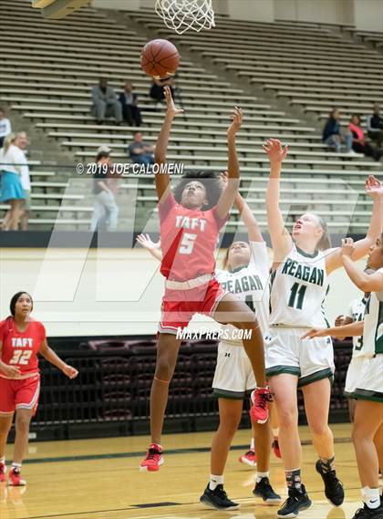 Thumbnail 3 in Reagan [Ronald] vs Taft photogallery.