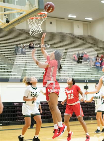 Thumbnail 1 in Reagan [Ronald] vs Taft photogallery.