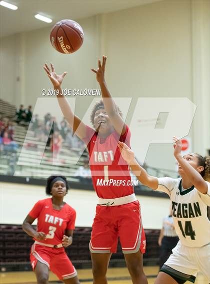 Thumbnail 3 in Reagan [Ronald] vs Taft photogallery.