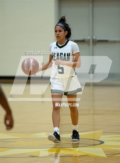 Thumbnail 1 in Reagan [Ronald] vs Taft photogallery.