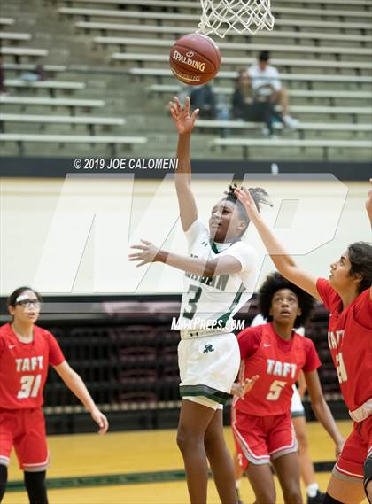 Thumbnail 1 in Reagan [Ronald] vs Taft photogallery.