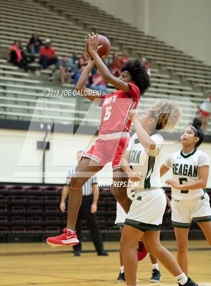 Thumbnail 2 in Reagan [Ronald] vs Taft photogallery.