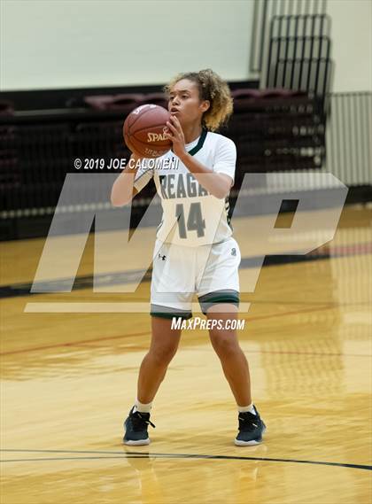 Thumbnail 3 in Reagan [Ronald] vs Taft photogallery.