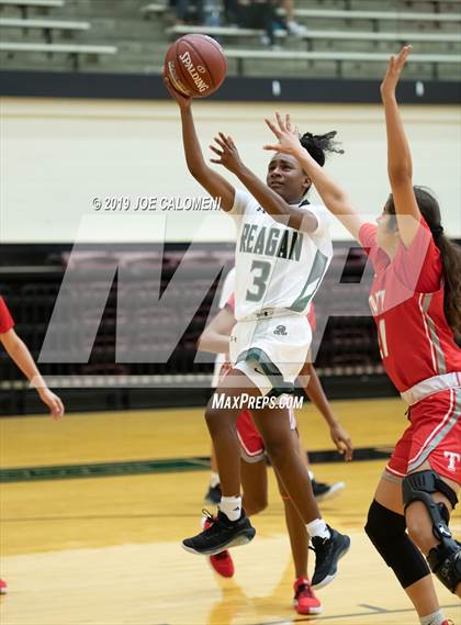 Thumbnail 3 in Reagan [Ronald] vs Taft photogallery.