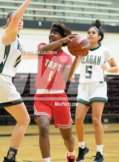 Thumbnail 3 in Reagan [Ronald] vs Taft photogallery.
