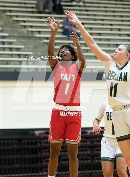 Thumbnail 2 in Reagan [Ronald] vs Taft photogallery.