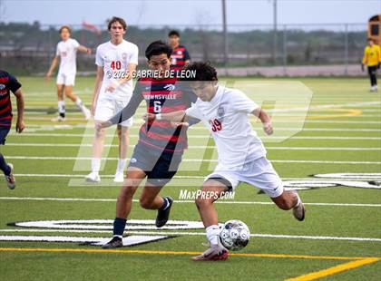 Thumbnail 2 in Veterans Memorial vs. Bowie (Uil Region IV 6A D2 Soccer Semifinals ) photogallery.