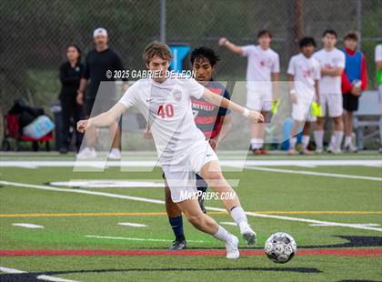 Thumbnail 2 in Veterans Memorial vs. Bowie (Uil Region IV 6A D2 Soccer Semifinals ) photogallery.